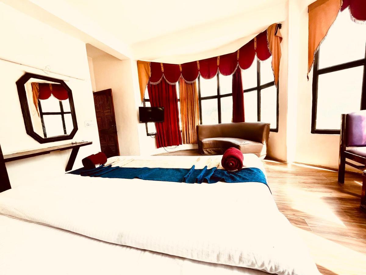 Hotel Hadimba - In City Center Manāli Buitenkant foto