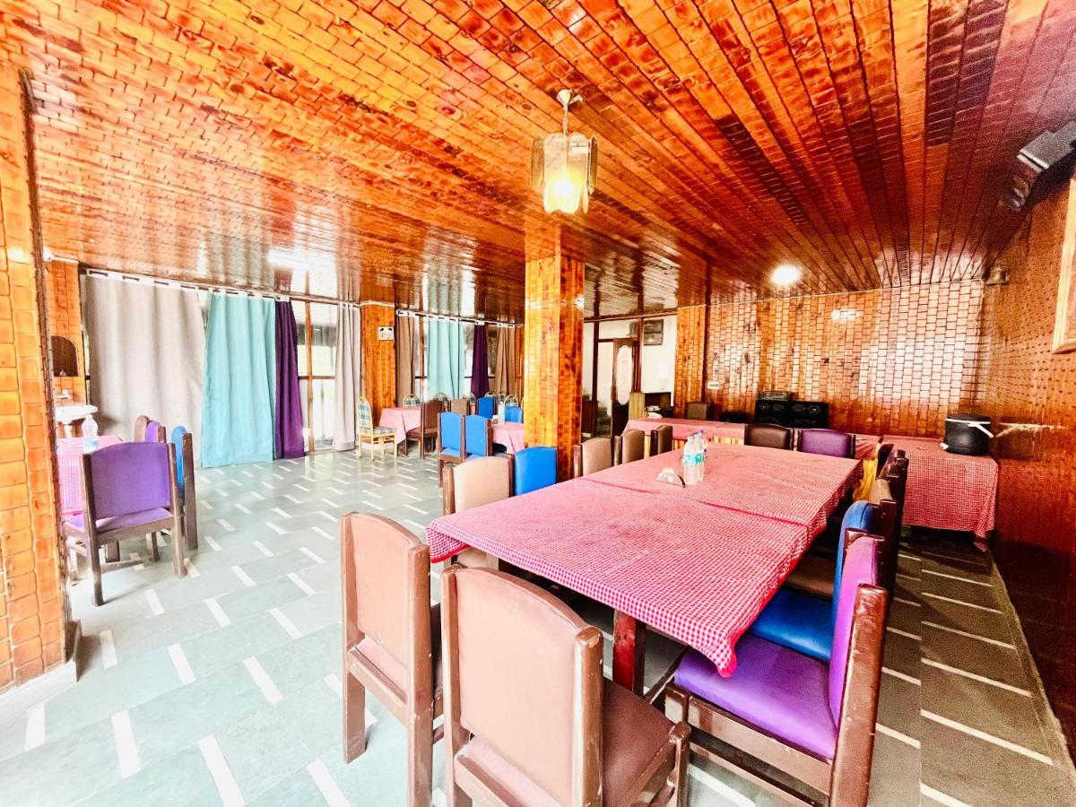 Hotel Hadimba - In City Center Manāli Buitenkant foto