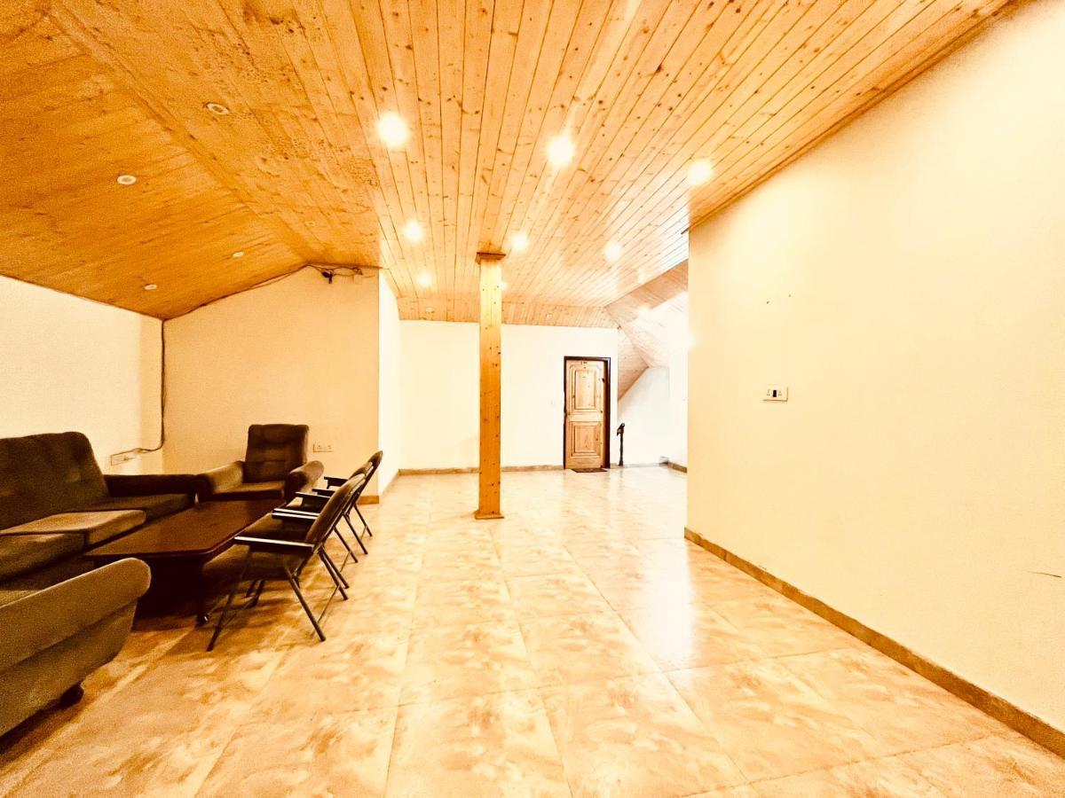 Hotel Hadimba - In City Center Manāli Buitenkant foto