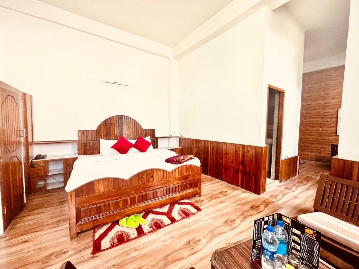 Hotel Hadimba - In City Center Manāli Buitenkant foto