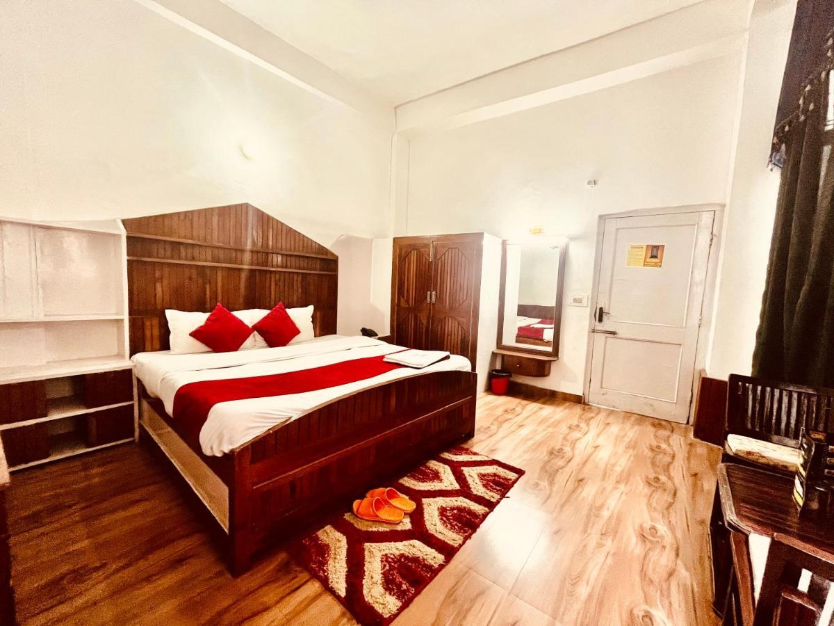 Hotel Hadimba - In City Center Manāli Buitenkant foto