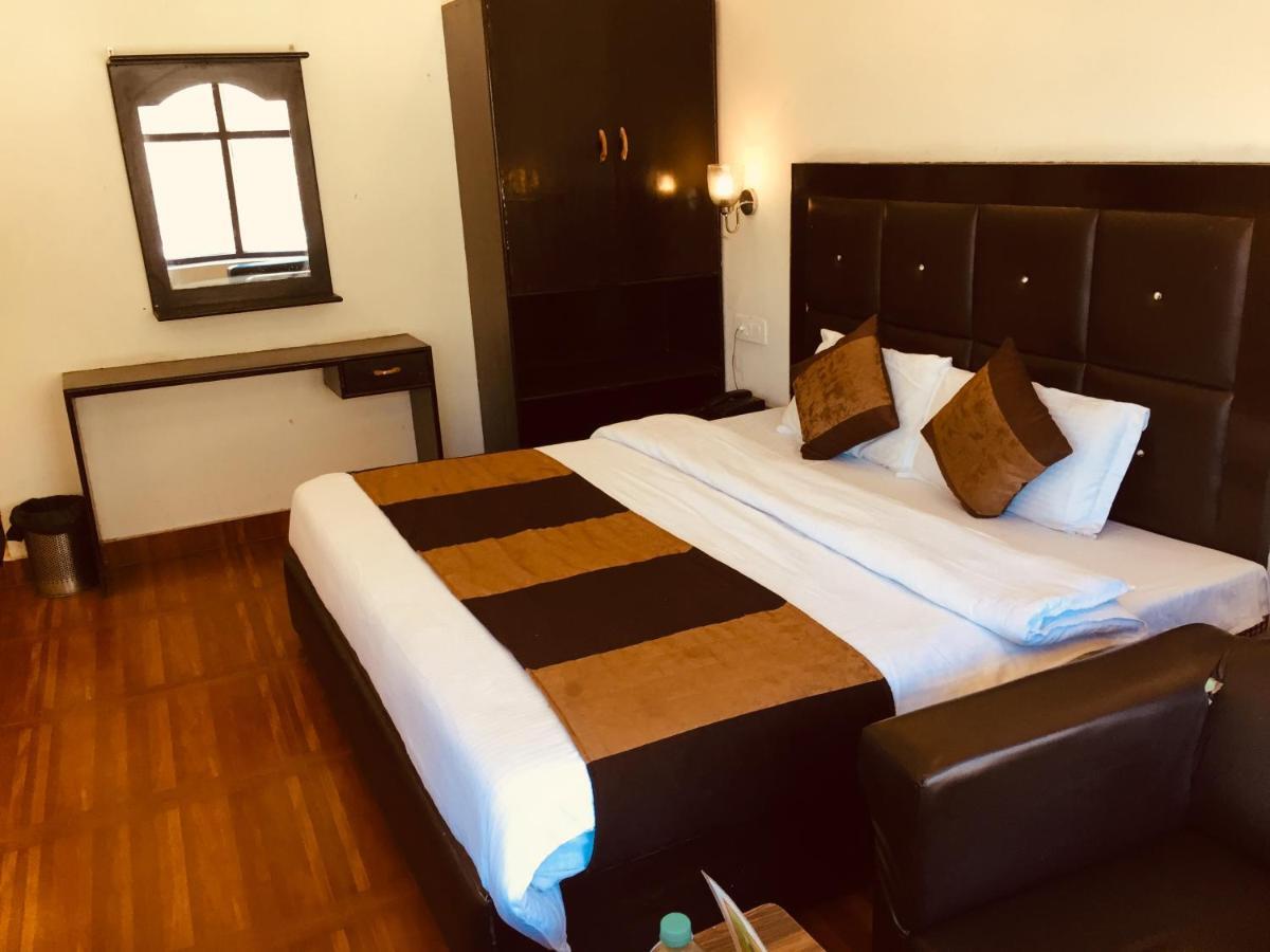 Hotel Hadimba - In City Center Manāli Buitenkant foto